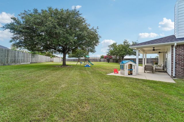 9806 Lynette Falls Drive, Houston, TX 77095