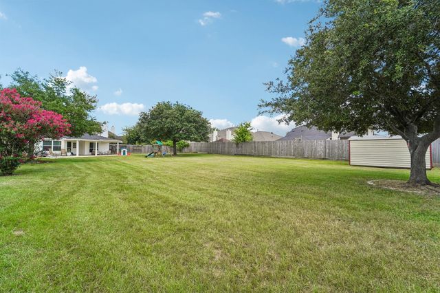 9806 Lynette Falls Drive, Houston, TX 77095