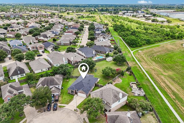 9806 Lynette Falls Drive, Houston, TX 77095