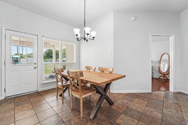 9806 Lynette Falls Drive, Houston, TX 77095