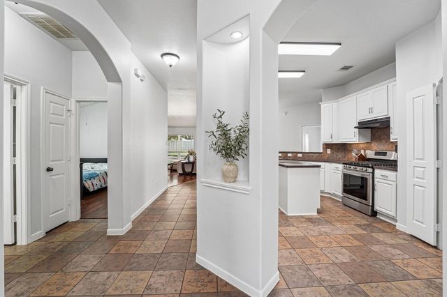 9806 Lynette Falls Drive, Houston, TX 77095