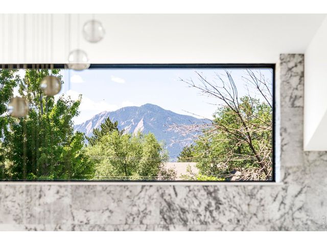 2885 Island Dr, Boulder, CO 80301