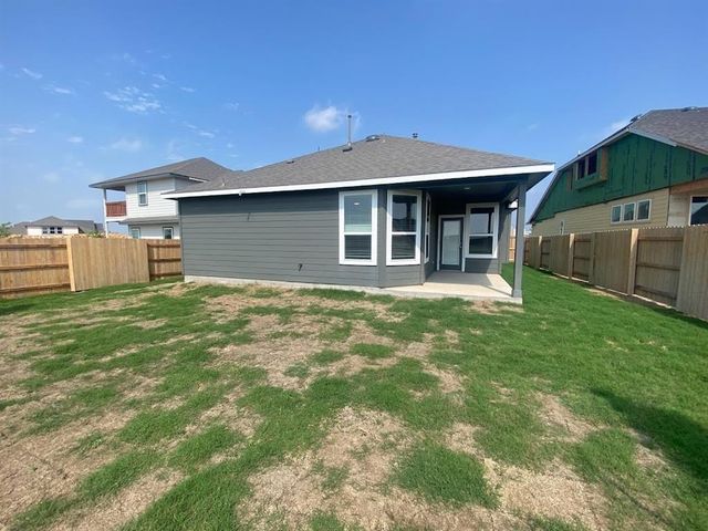 233 William Moon WAY, San Marcos, TX 78666
