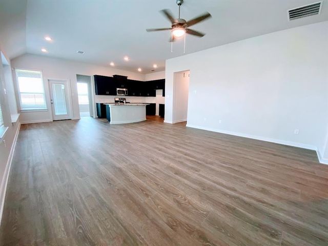 233 William Moon WAY, San Marcos, TX 78666