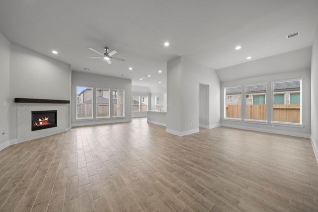 3212 Bushy Hawthorne Drive, Conroe, TX 77301