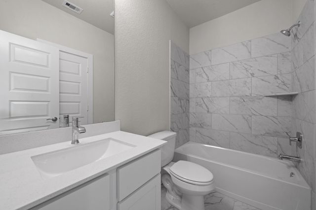 3212 Bushy Hawthorne Drive, Conroe, TX 77301