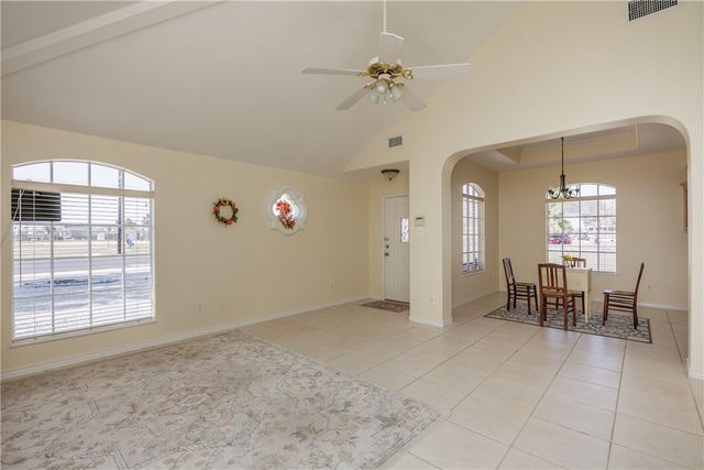 15526 Gypsy St, Corpus Christi, TX 78418