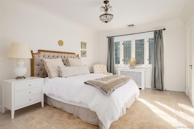 4 Laurel Avenue, Mount Vernon, NY 10552