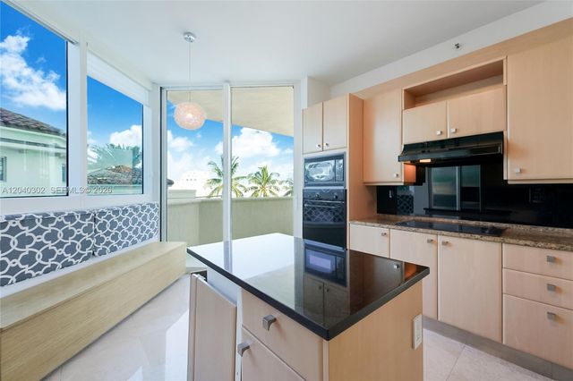 300 S Pointe Dr 405, Miami Beach, FL 33139