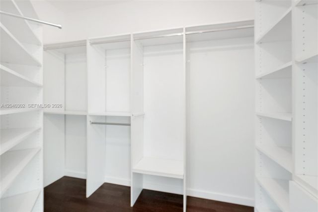 300 S Pointe Dr 405, Miami Beach, FL 33139
