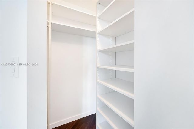 300 S Pointe Dr 405, Miami Beach, FL 33139