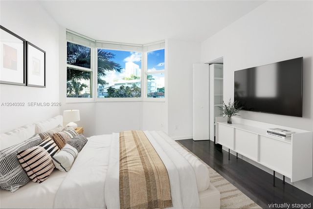 300 S Pointe Dr 405, Miami Beach, FL 33139