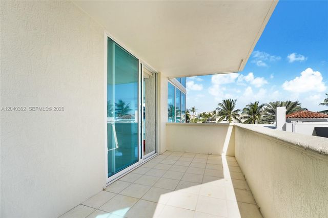 300 S Pointe Dr 405, Miami Beach, FL 33139