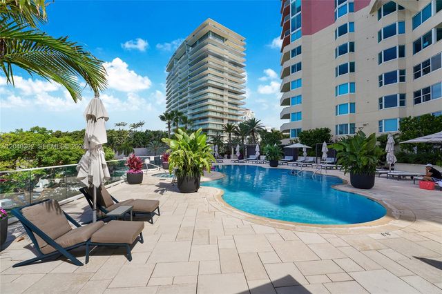 300 S Pointe Dr 405, Miami Beach, FL 33139