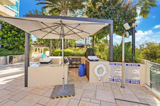 300 S Pointe Dr 405, Miami Beach, FL 33139