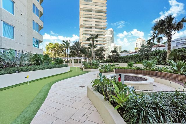 300 S Pointe Dr 405, Miami Beach, FL 33139