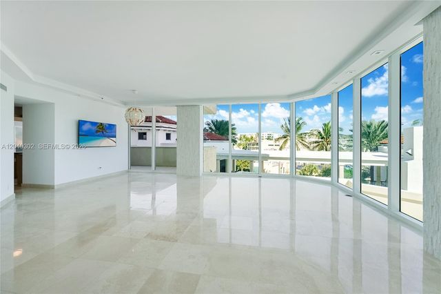 300 S Pointe Dr 405, Miami Beach, FL 33139
