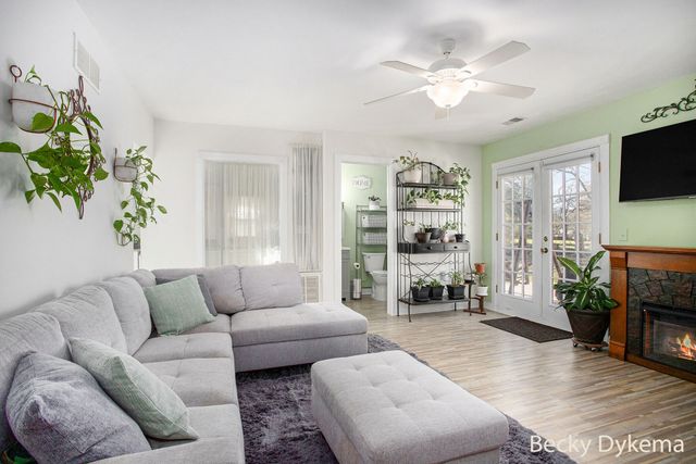 5738 Mount Vernon Avenue, Portage, MI 49024