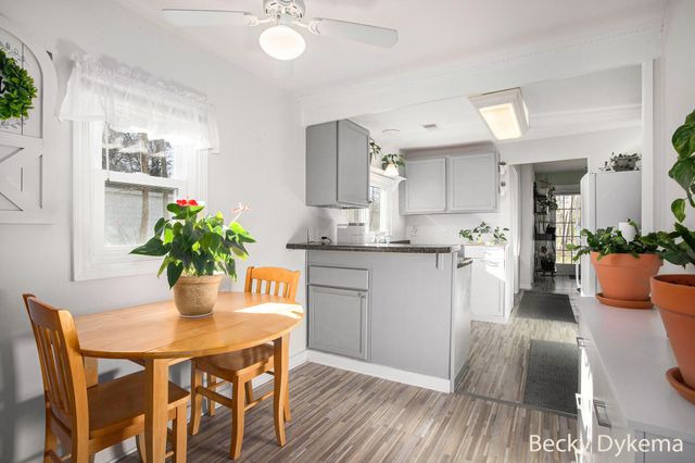 5738 Mount Vernon Avenue, Portage, MI 49024