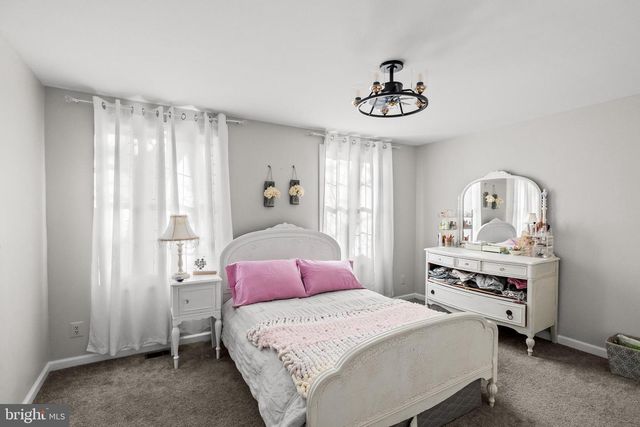 506 FAIRVIEW RD, Medford, NJ 08055