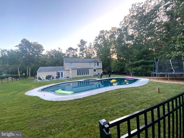 506 FAIRVIEW RD, Medford, NJ 08055