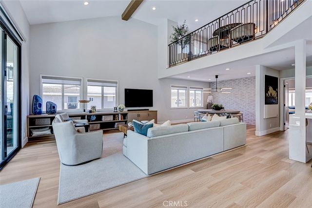 527 Avenue C, Redondo Beach, CA 90277