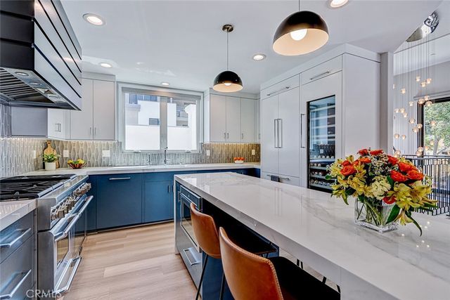 527 Avenue C, Redondo Beach, CA 90277