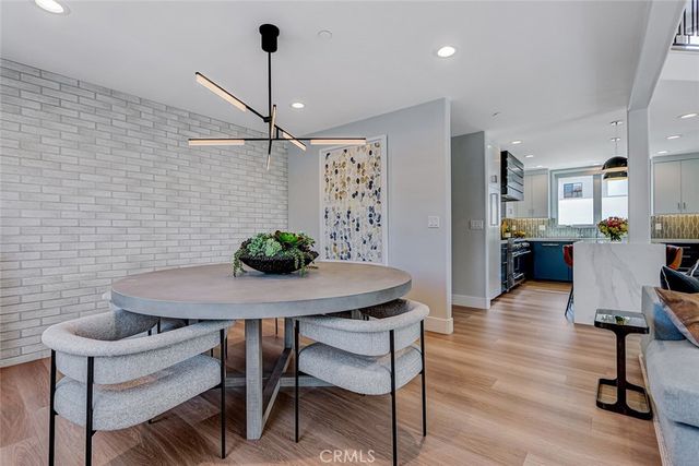 527 Avenue C, Redondo Beach, CA 90277