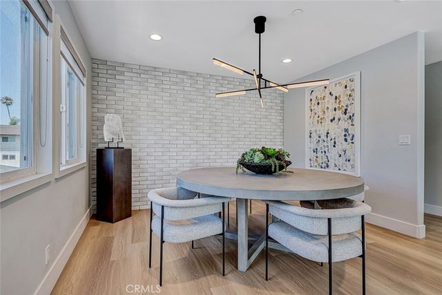 527 Avenue C, Redondo Beach, CA 90277