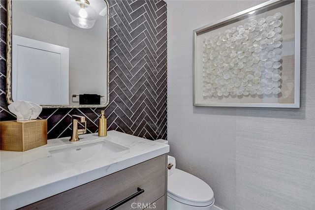 527 Avenue C, Redondo Beach, CA 90277