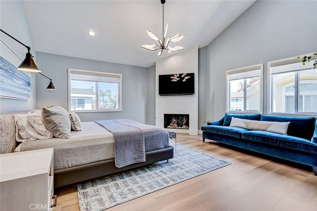 527 Avenue C, Redondo Beach, CA 90277