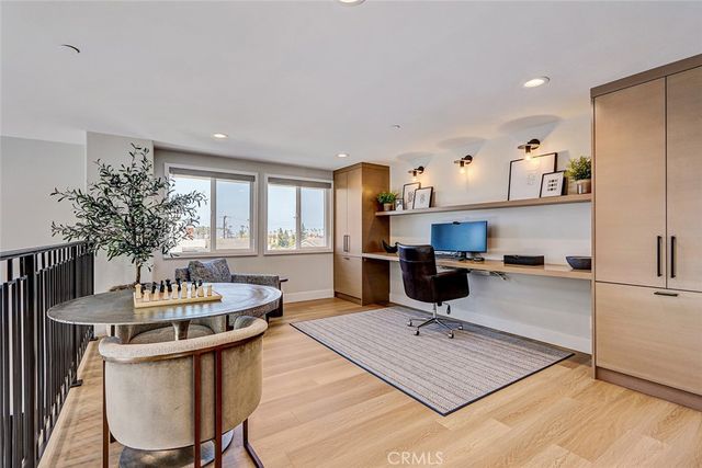 527 Avenue C, Redondo Beach, CA 90277