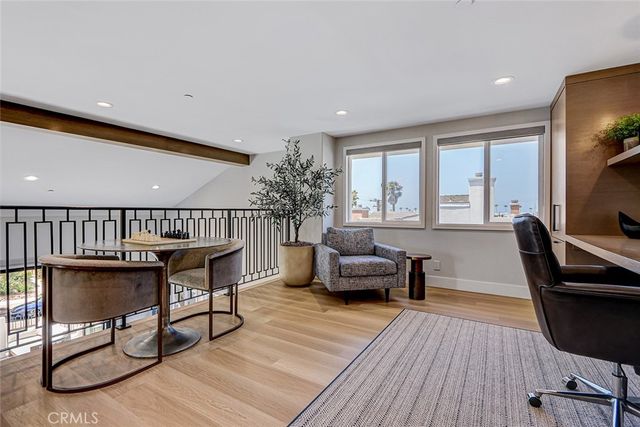 527 Avenue C, Redondo Beach, CA 90277