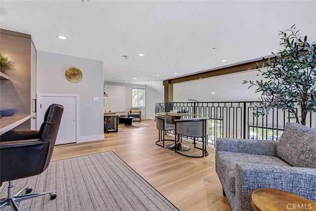 527 Avenue C, Redondo Beach, CA 90277