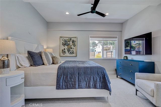 527 Avenue C, Redondo Beach, CA 90277