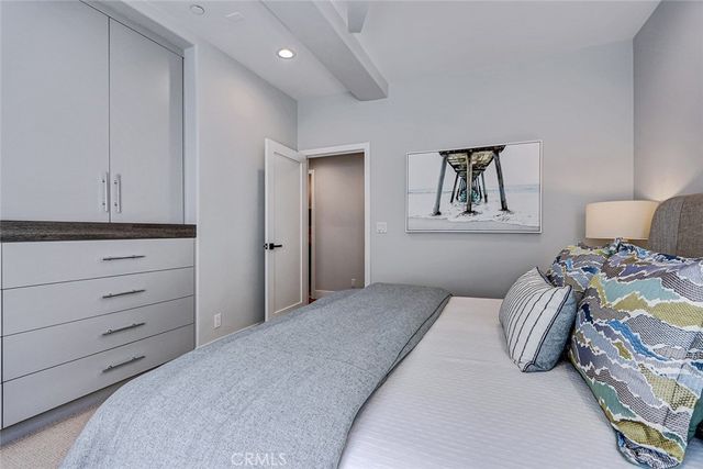 527 Avenue C, Redondo Beach, CA 90277