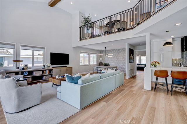 527 Avenue C, Redondo Beach, CA 90277