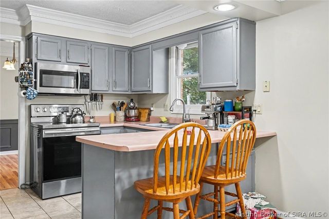 3317 Saddlewood Court, New Albany, IN 47150