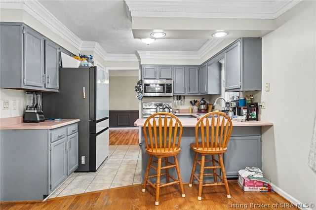 3317 Saddlewood Court, New Albany, IN 47150