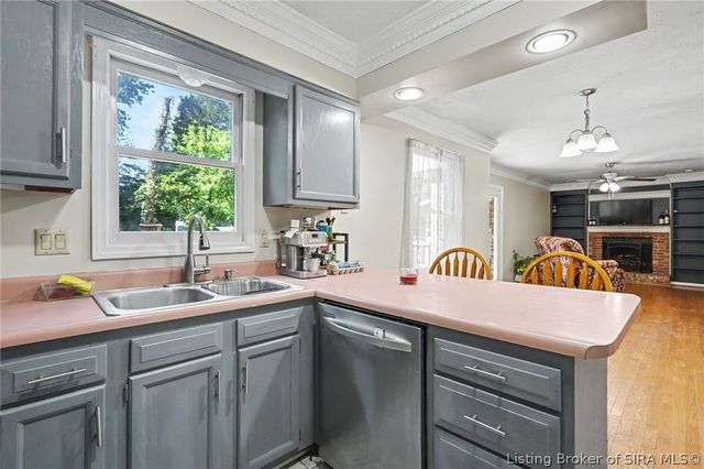 3317 Saddlewood Court, New Albany, IN 47150