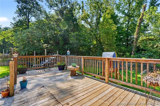 3317 Saddlewood Court, New Albany, IN 47150