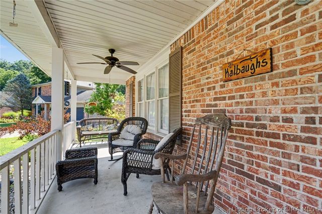 3317 Saddlewood Court, New Albany, IN 47150