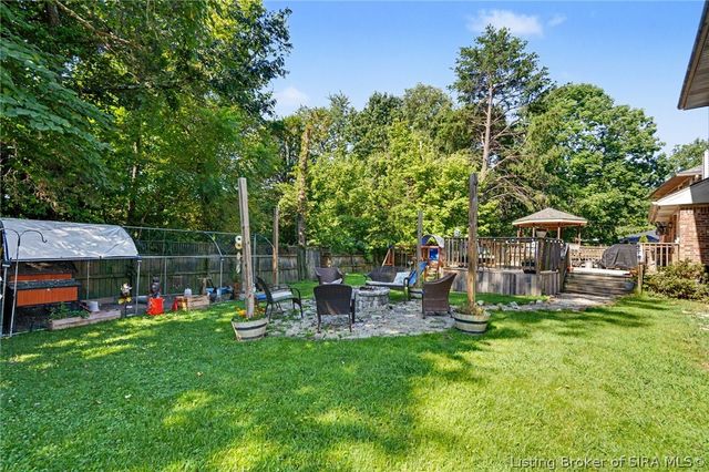 3317 Saddlewood Court, New Albany, IN 47150