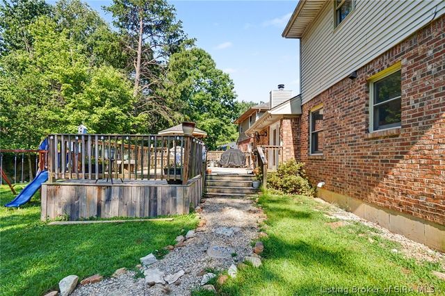 3317 Saddlewood Court, New Albany, IN 47150