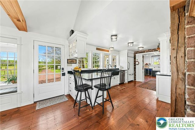 1720 Molasses, Springfield Twp, PA 18951