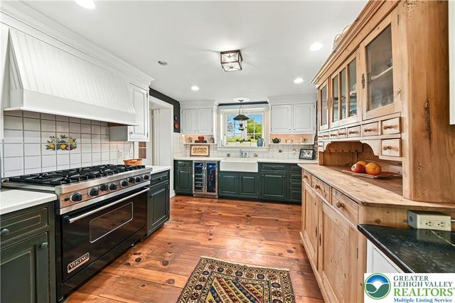 1720 Molasses, Springfield Twp, PA 18951