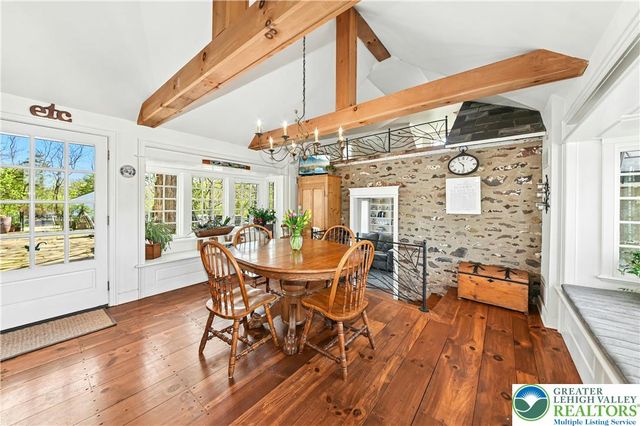 1720 Molasses, Springfield Twp, PA 18951