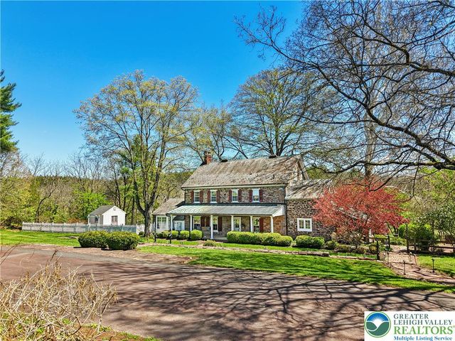 1720 Molasses, Springfield Twp, PA 18951