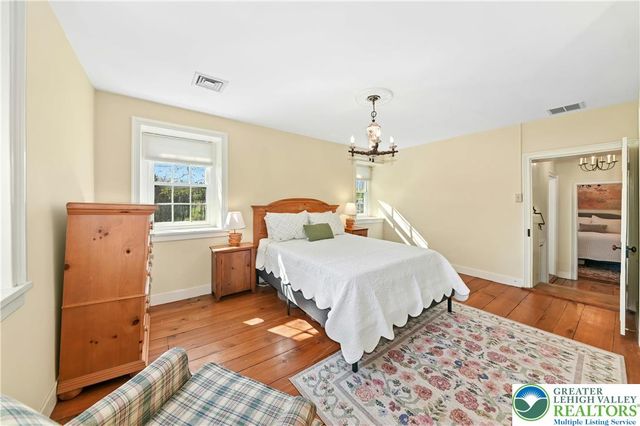 1720 Molasses, Springfield Twp, PA 18951