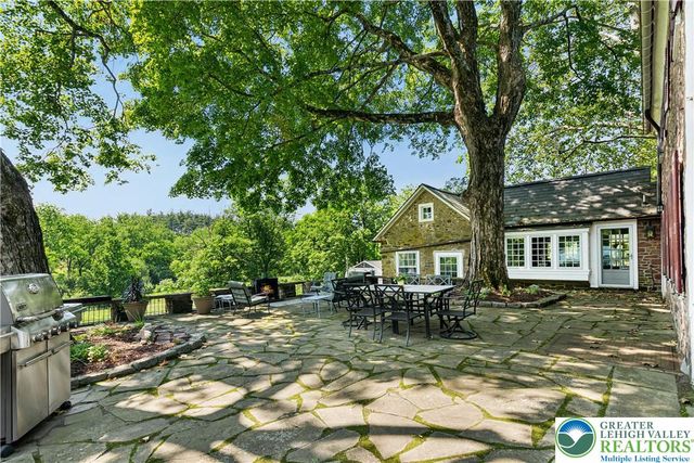 1720 Molasses, Springfield Twp, PA 18951